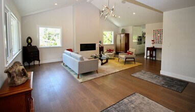 9 Wilkins Pl in Mill Valley, CA - Building Photo - Building Photo