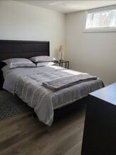 19 Greencoat Rd in Toronto, ON - Building Photo - Building Photo