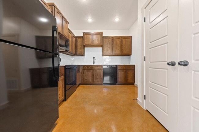 1918 Caspian Trl, Unit B in Killeen, TX - Foto de edificio - Building Photo