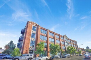 4131 W Belmont Ave in Chicago, IL - Building Photo