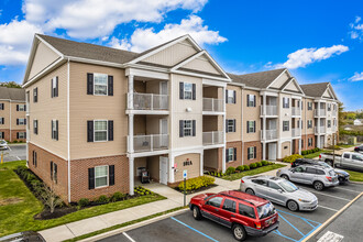 The Village at Blue Hen in Dover, DE - Foto de edificio - Building Photo