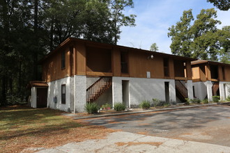 Sycamore Village in Jacksonville, FL - Building Photo - Building Photo