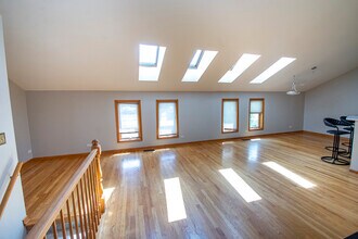 131 Washington St, Unit B in Ingleside, IL - Building Photo - Building Photo
