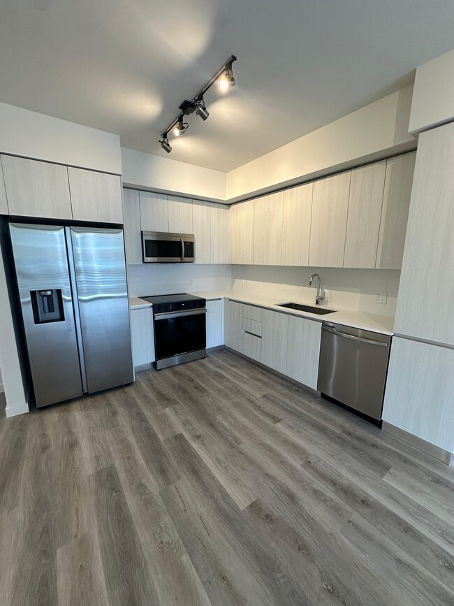 property at 532 NE 1st Ave