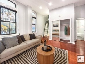 Washington Avenue #2M in Brooklyn, NY - Foto de edificio - Building Photo