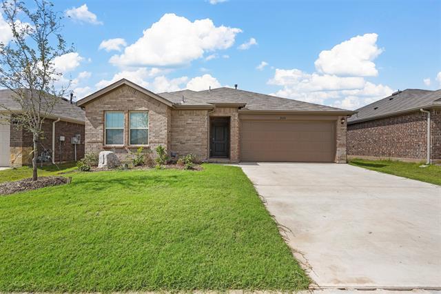 2428 Montgomery St in Sherman, TX - Building Photo