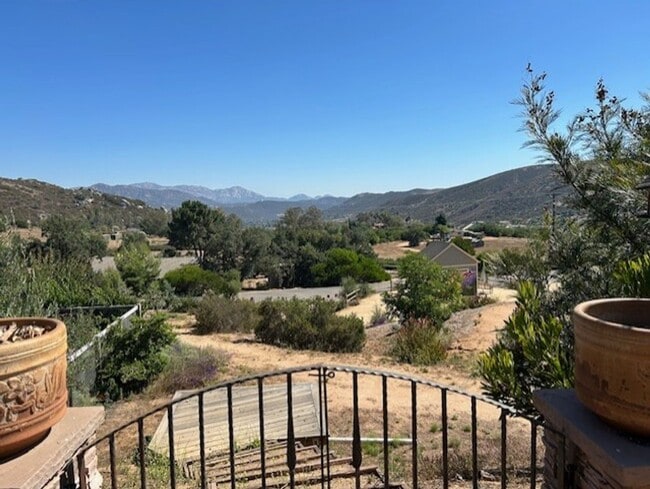23162 Sageland Dr in Ramona, CA - Building Photo - Building Photo