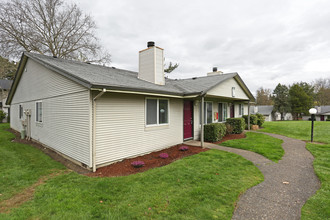 Somerset West in Beaverton, OR - Foto de edificio - Building Photo