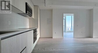 110 Broadway Ave in Toronto, ON - Building Photo