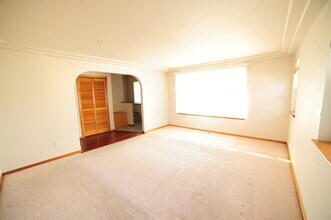 1572 Cimarron Ave in Richland, WA - Building Photo - Building Photo