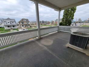 605-607 1st Ave SW in Cedar Rapids, IA - Building Photo - Building Photo