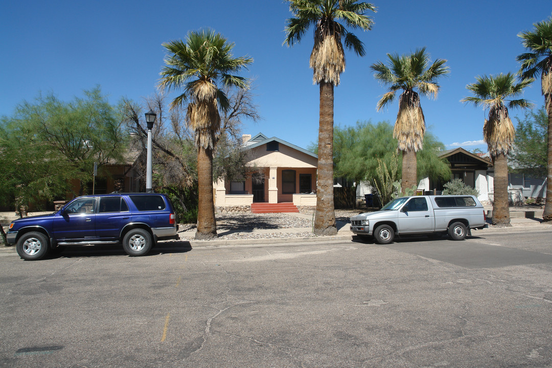 725 E 5th St in Tucson, AZ - Building Photo