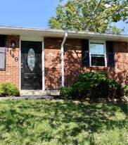 1149 Navaho Dr in Lebanon, OH - Building Photo