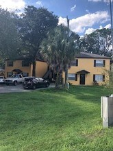 3826 Lakeshore Dr in Tampa, FL - Building Photo - Building Photo