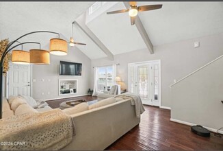 302 Beacon Rd in Port St. Joe, FL - Building Photo - Building Photo