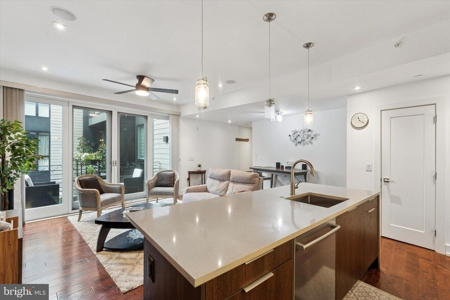 620 N 3rd St, Unit 3A in Philadelphia, PA - Building Photo