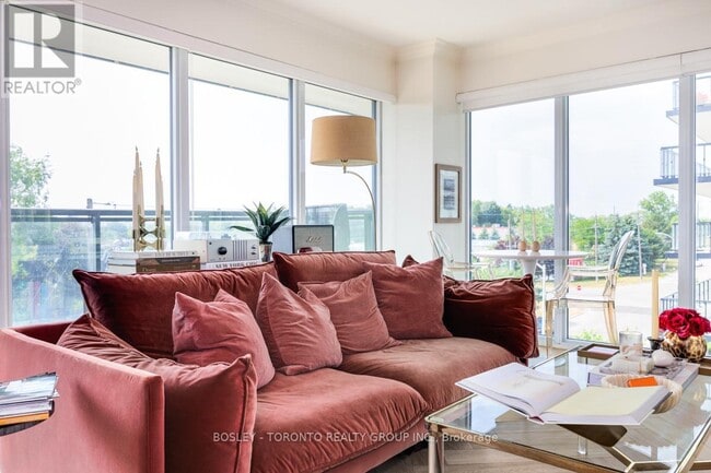 property at 1119-1119 Cooke Blvd.
