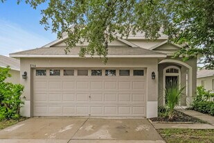 8564 Deer Chase Dr in Riverview, FL - Building Photo