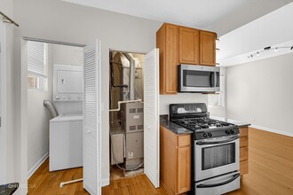 2316 W Rosemont Ave in Chicago, IL - Building Photo - Building Photo