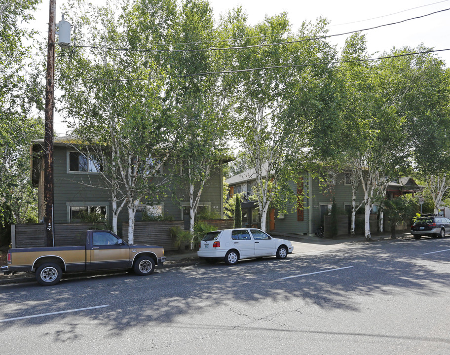 1912-1924 SE 11th Ave in Portland, OR - Building Photo