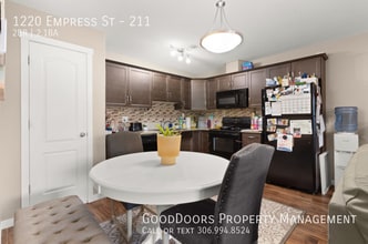 1220 Empress St in Regina, SK - Building Photo - Building Photo