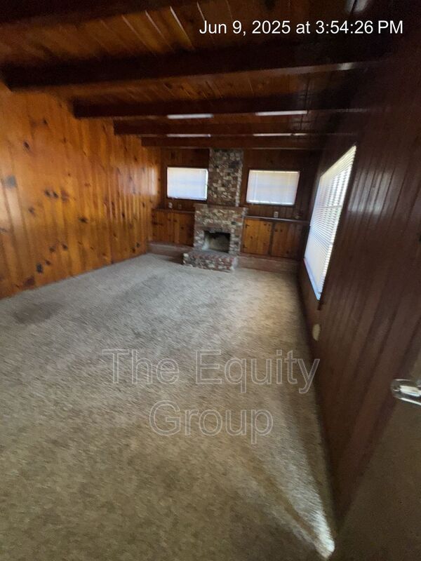 207 S Linwood Ave in Visalia, CA - Building Photo - Building Photo