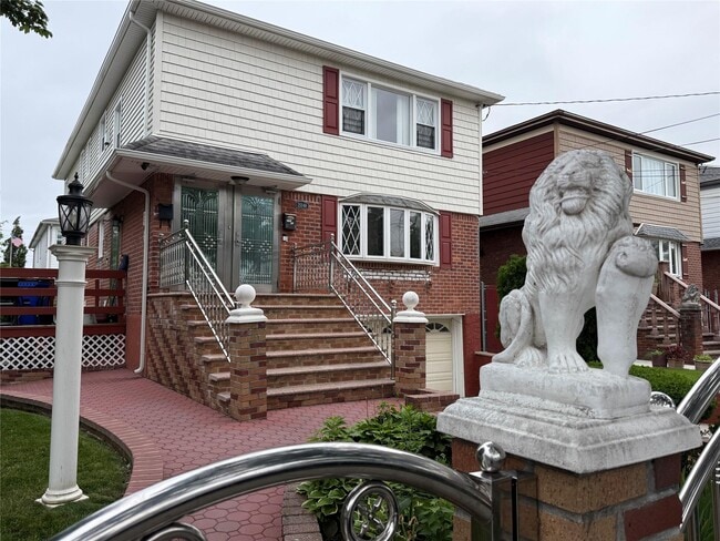 property at 253-68 148th Dr