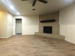 5213 16th St in Lubbock, TX - Building Photo - Building Photo
