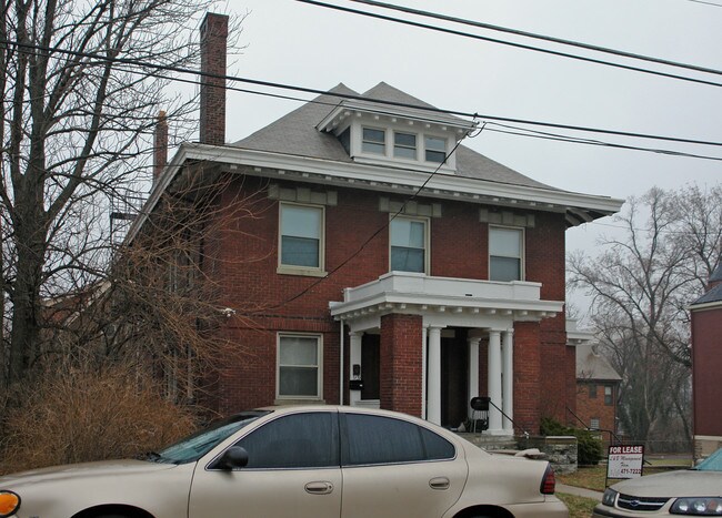 2226 Fulton Ave in Cincinnati, OH - Building Photo - Building Photo