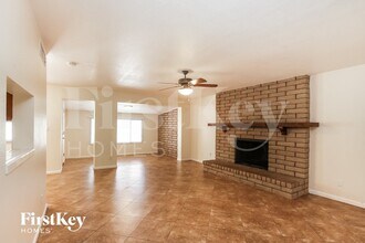 3012 S Evergreen Rd in Tempe, AZ - Foto de edificio - Building Photo