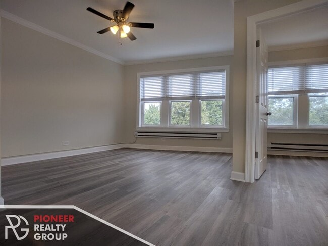 1421 W Hutchinson St, Unit 4216-3