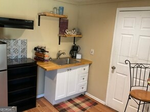 6052 Pine St in Austell, GA - Building Photo - Building Photo