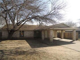 5619 Jacaranda Dr, Unit #A in Austin, TX - Building Photo