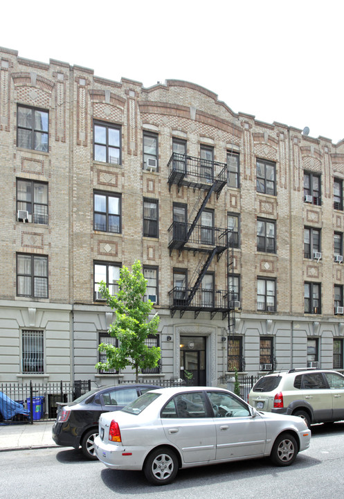 566 Prospect Pl in Brooklyn, NY - Building Photo