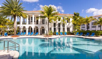 City Center On 7th in Pembroke Pines, FL - Building Photo