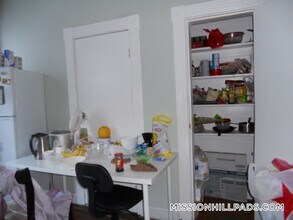 895 Huntington Ave, Unit 5 in Boston, MA - Building Photo - Building Photo