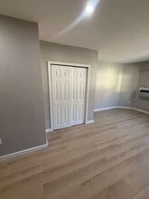 1544 Pascoag Main St in West Warwick, RI - Building Photo - Building Photo