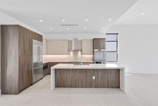 property at 655 Kingsbridge St