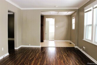510 E Hudson Ave in Royal Oak, MI - Building Photo - Building Photo