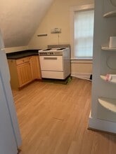 256 Lowell Ave, Unit 2 in Newton, MA - Building Photo - Building Photo