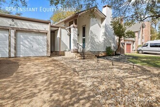 8110 Ceberry Dr in Austin, TX - Building Photo - Building Photo