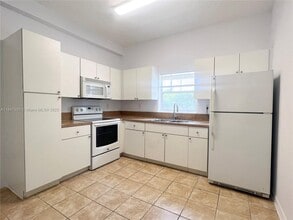 9720 SW 184th St in Cutler Bay, FL - Building Photo - Building Photo