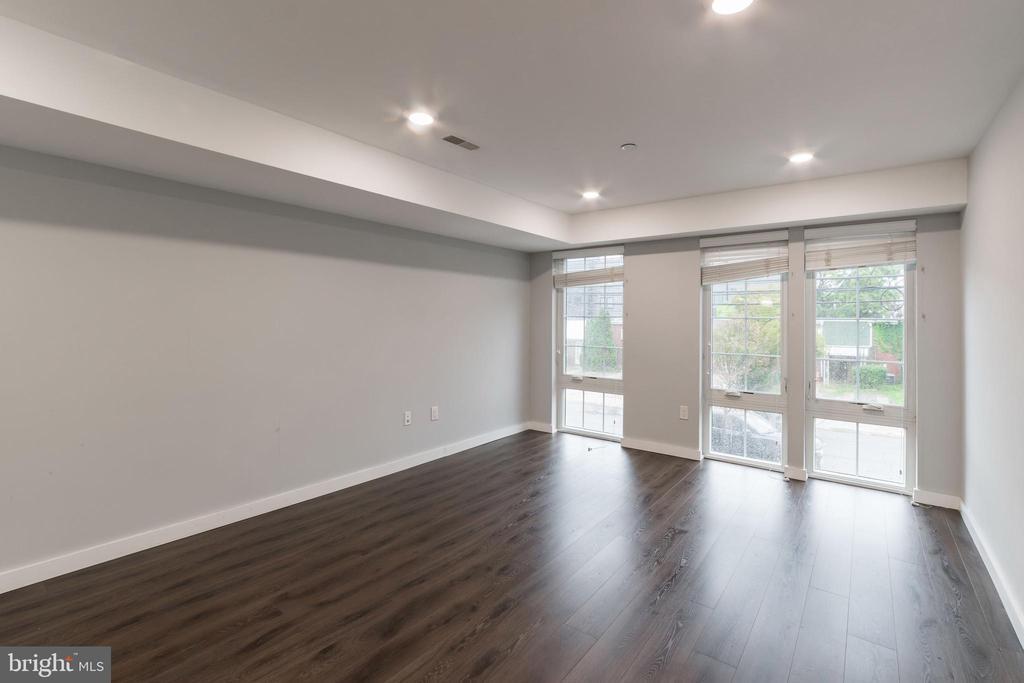 751 N 20th St in Philadelphia, PA - Building Photo