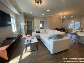 862 Washington St, Unit #3R in Norwood, MA - Building Photo