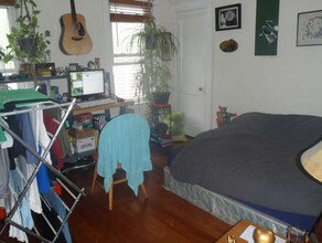 71 Foster St, Unit 1 in Boston, MA - Building Photo - Building Photo