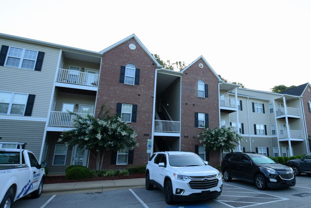 635 Marshtree Ln in Fayetteville, NC - Building Photo