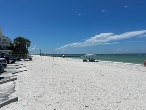 5 82nd Ave, Unit #2 in Treasure Island, FL - Building Photo - Building Photo