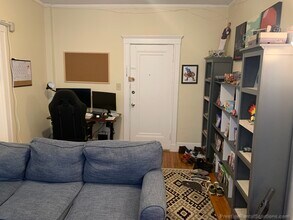 65 Wood Ave, Unit 10 in Boston, MA - Foto de edificio - Building Photo