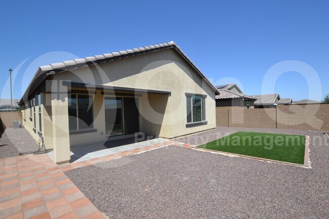 14425 W Dahlia Dr in Surprise, AZ - Building Photo - Building Photo