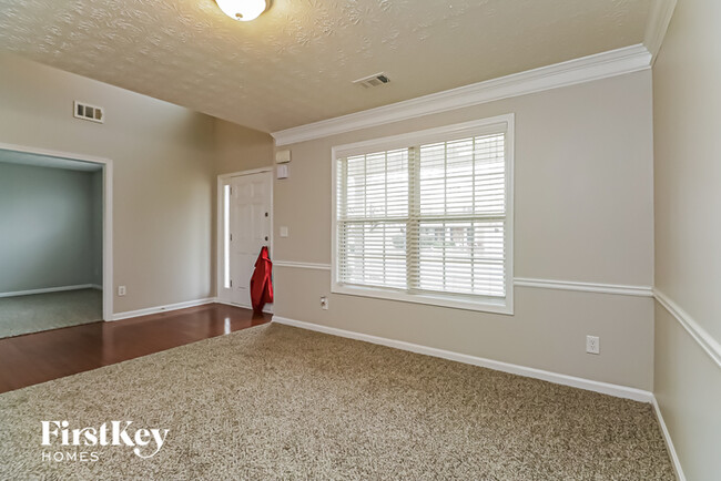 155 Landon Way in Covington, GA - Foto de edificio - Building Photo